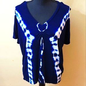 YOUNG FABULOUS AND BROKE TIE DYE ROUCHED V-NECK SHIRT BUTTERY SOFT FLOWY FLATTER